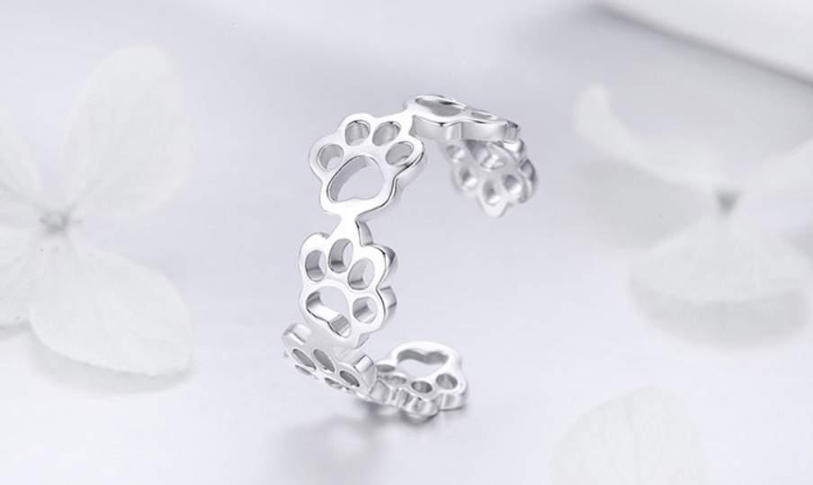 Cute pet claw mark