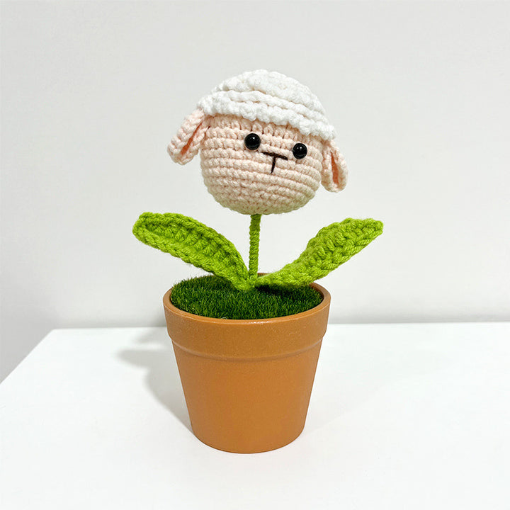 Hand-woven Sunflower Potted Home Decoration Finished Product