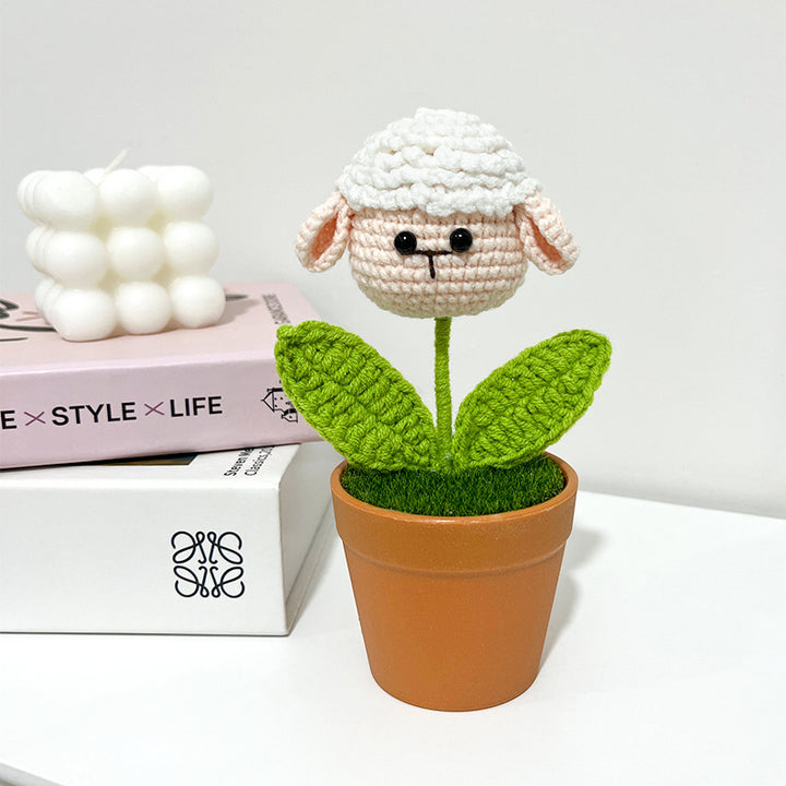 Hand-woven Sunflower Potted Home Decoration Finished Product