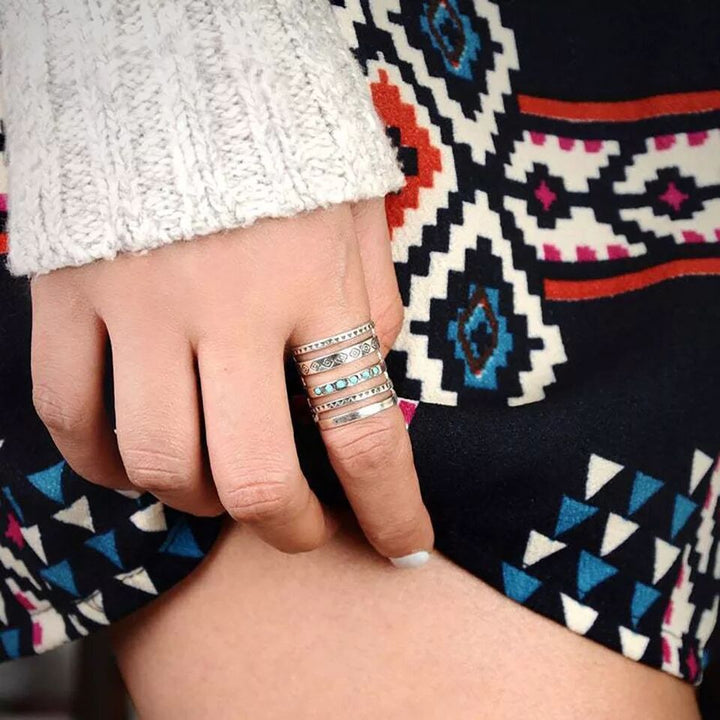 Fashion Hollowed-out Vintage Turquoise Ring